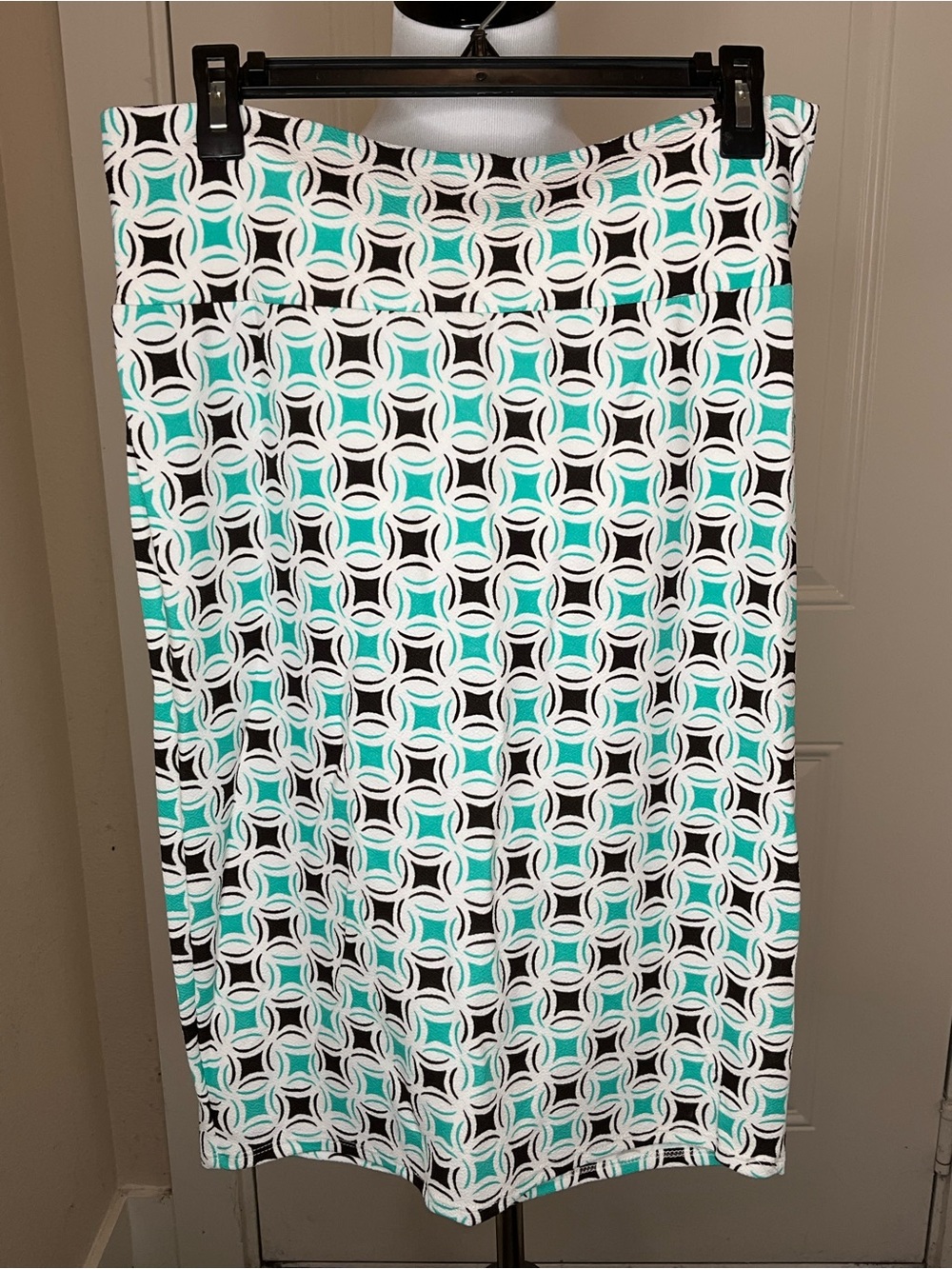 LuLaRoe Cassie Turquoise Black and White Geometric Pencil Skirt L